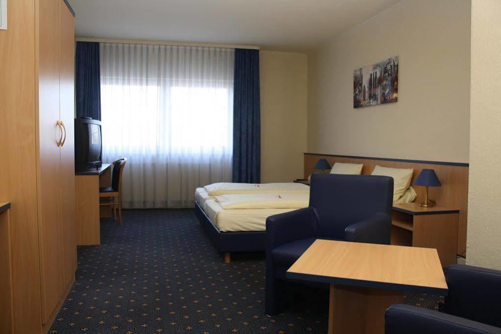 Stern Am Rathaus Hotel Keulen Buitenkant foto