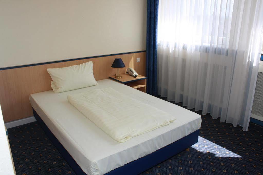 Stern Am Rathaus Hotel Keulen Buitenkant foto